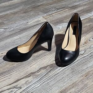 Black Matte Daily Shoes San Francisco Pager-1 Women's Size 6